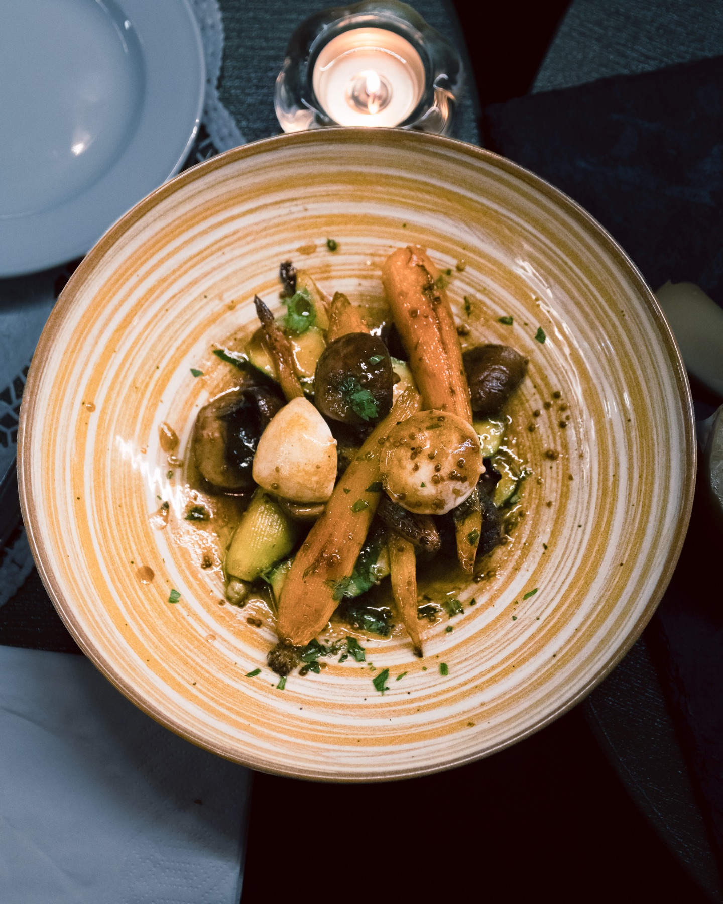 Noémia dish with sautéed vegetables